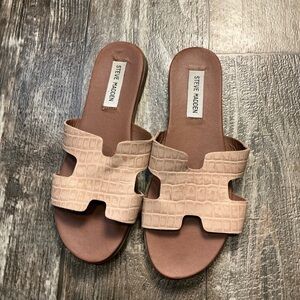 Steve Madden Women's Croc-Embossed Sandals in Blush Size 8.5